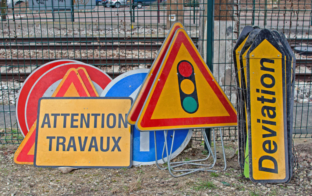 Règles d'implantation des panneaux de signalisation de chantier