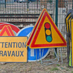 Les règles d’implantation des panneaux de signalisation de chantier temporaire